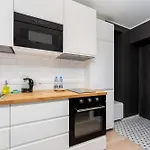 Old Town Modern By Bookinghost *