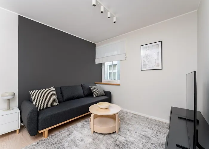 Daire Old Town Modern By Bookinghost